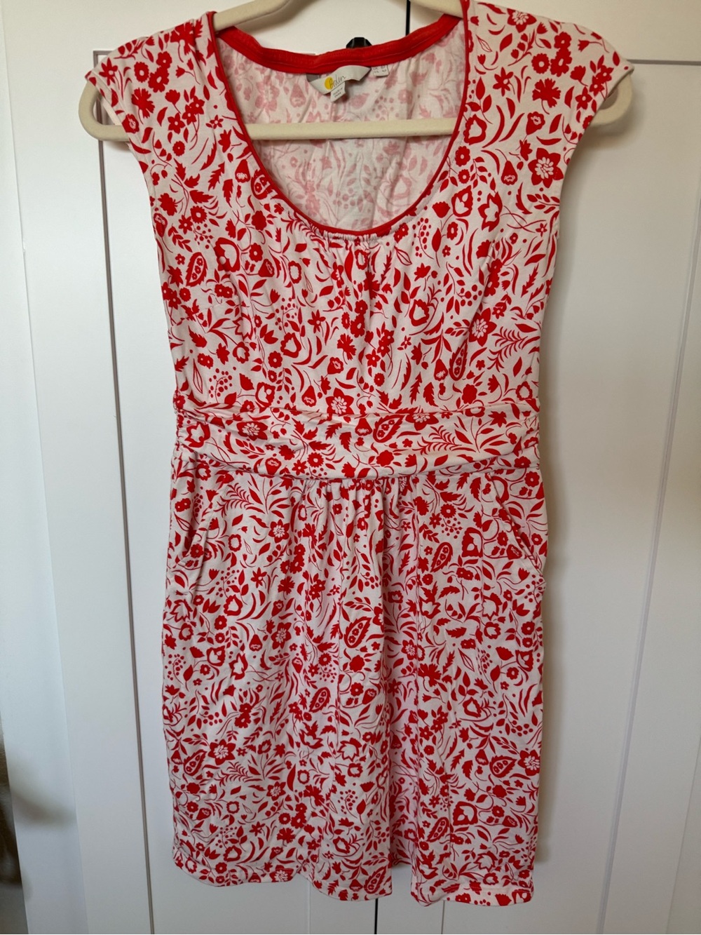 Boden lightweight Red/White Floral Cap-Sleeve Dress